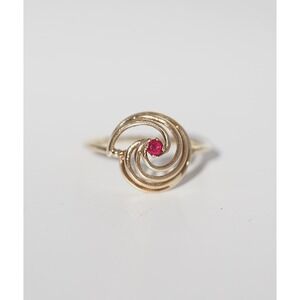 Vintage 14k Solid Yellow Gold Man Made Ruby Ring - Swirl Spiral Size 6.75 1.60g